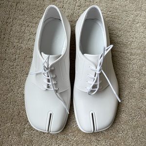 New Maison Margiela tabi lace up Oxford shoes rubber